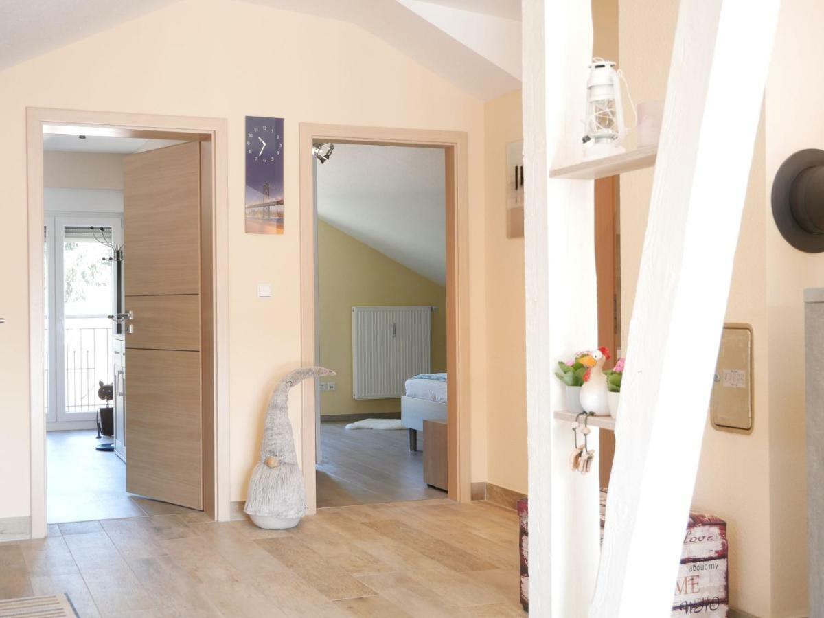 Ferienwohnung Kirschbluete Mosbach  エクステリア 写真