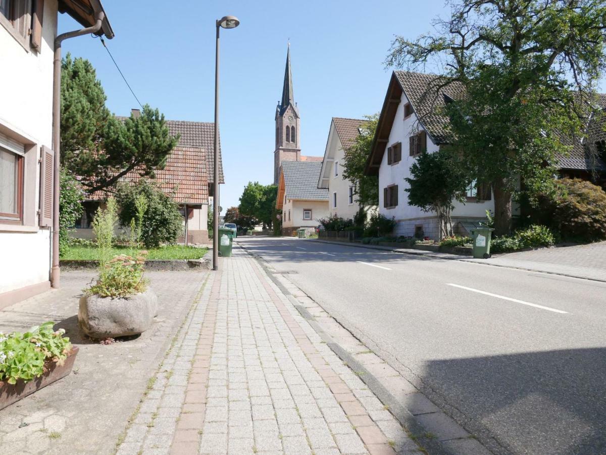 Ferienwohnung Kirschbluete Mosbach  エクステリア 写真