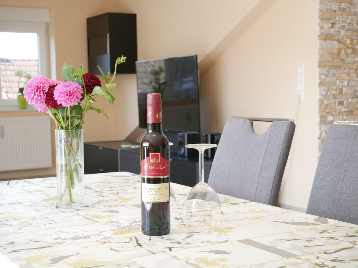 Ferienwohnung Kirschbluete Mosbach  エクステリア 写真