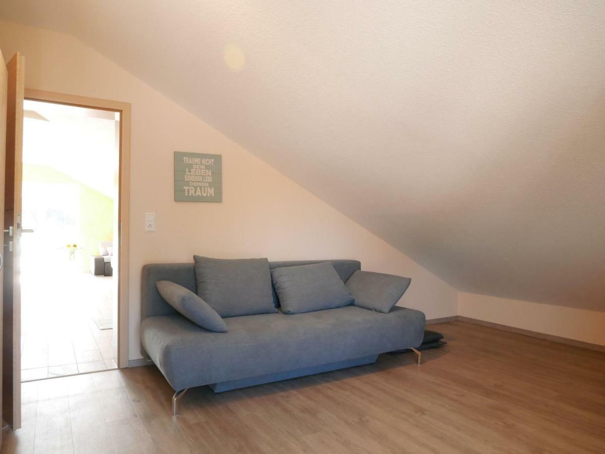 Ferienwohnung Kirschbluete Mosbach  エクステリア 写真