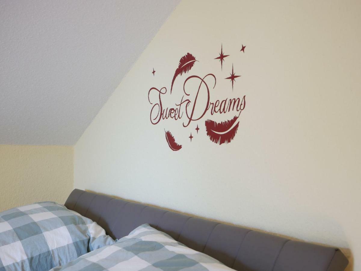 Ferienwohnung Kirschbluete Mosbach  エクステリア 写真